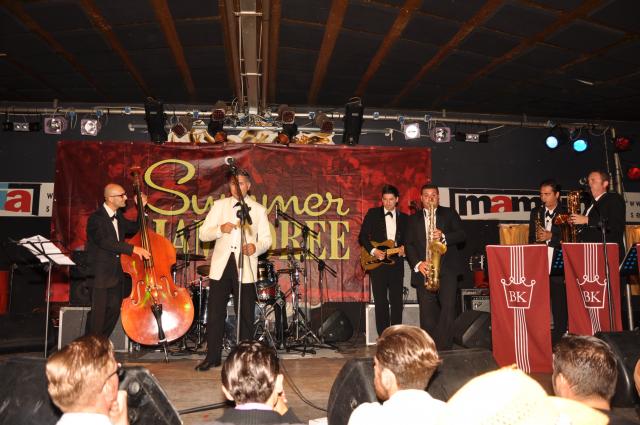 min 2010 08 05 mamamia 180